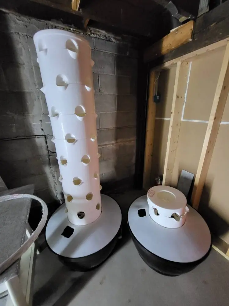 Costa Rica Hydroponic Tower System 1