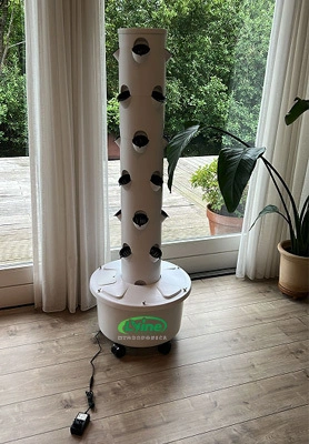 Sweden 2 sets of 4p6 hydroponic towers 1