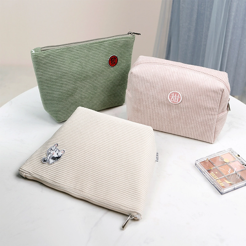 Petit sac de voyage en velours en forme de lèvre, sac cosmétique pour pinceaux de maquillage paresseux, étui de table d'artiste pour pochette de sac à main 1