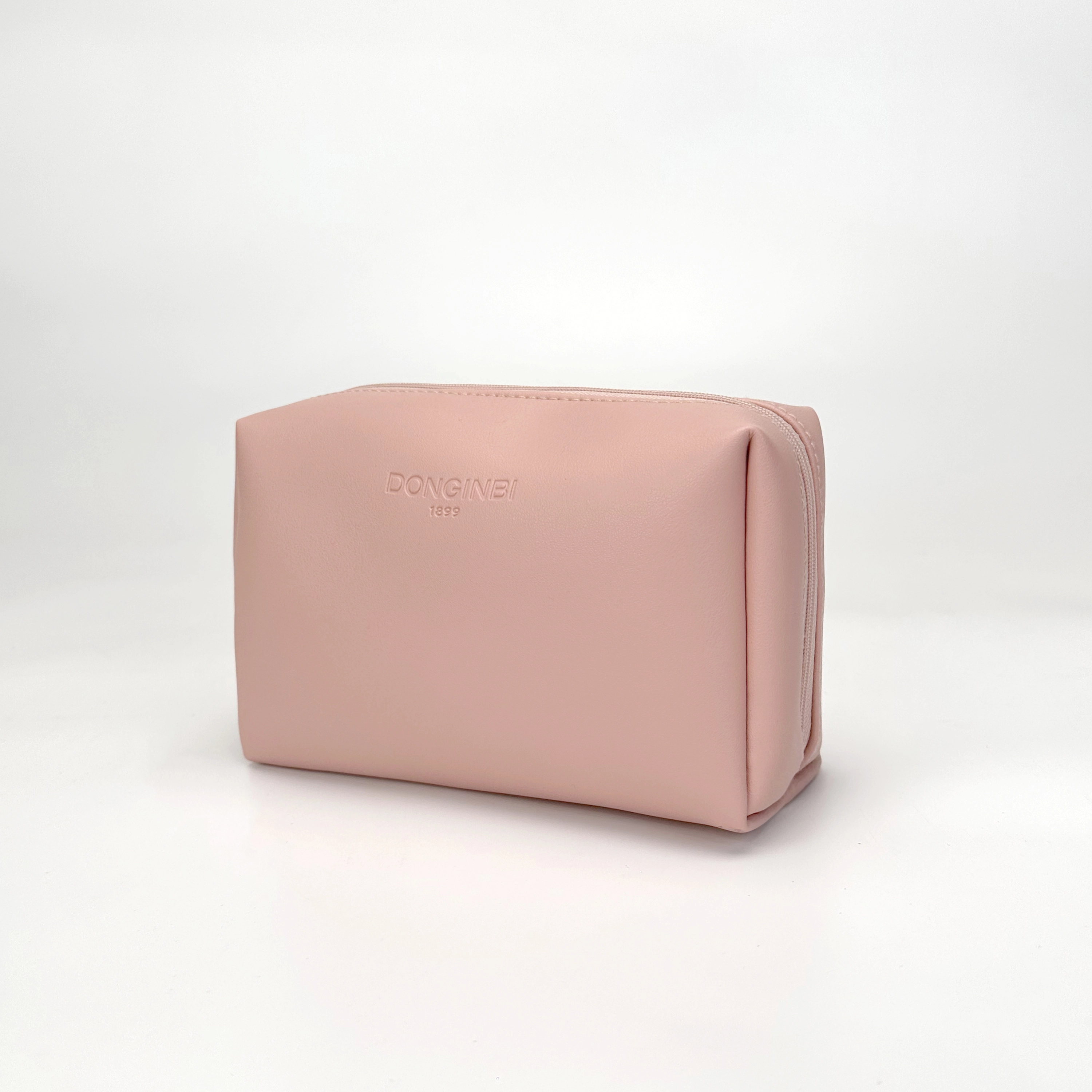 Makeup & Toiletry Bag: One Bag, Multiple Uses-1766655775769997 1