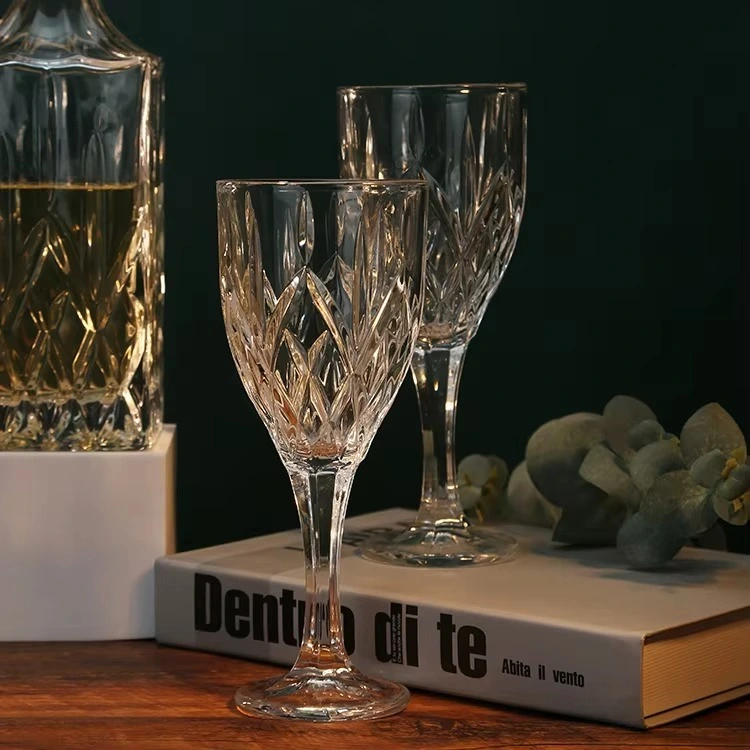 Großhandel Diamond Design White Glass Goblet Vintage Pressed Muster 1