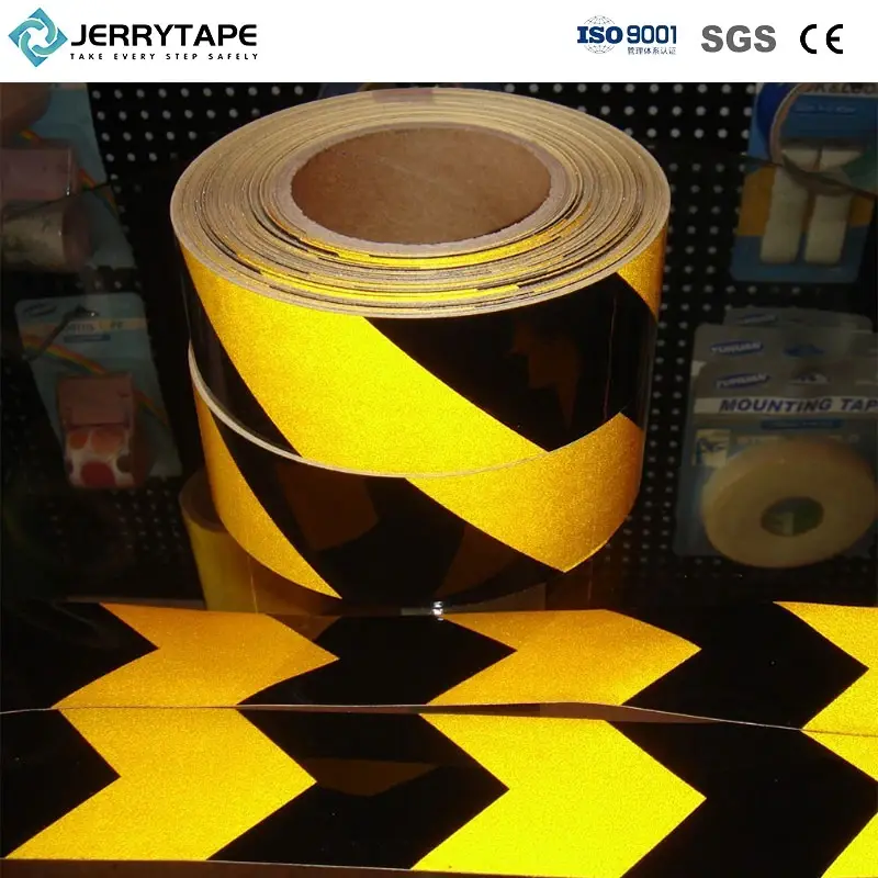 Jerrytape'den Yüksek Yoğunluklu Yansıtıcı Kaplama Kırmızı 4