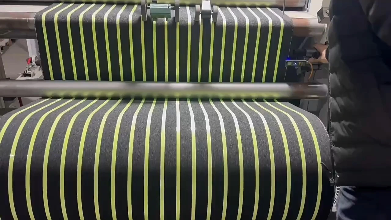 Jerrytape İç ve dış mekan merdiven basamağı rampaları için karanlıkta parlayan şeritlere sahip ağır hizmet tipi kaymaz bant 1