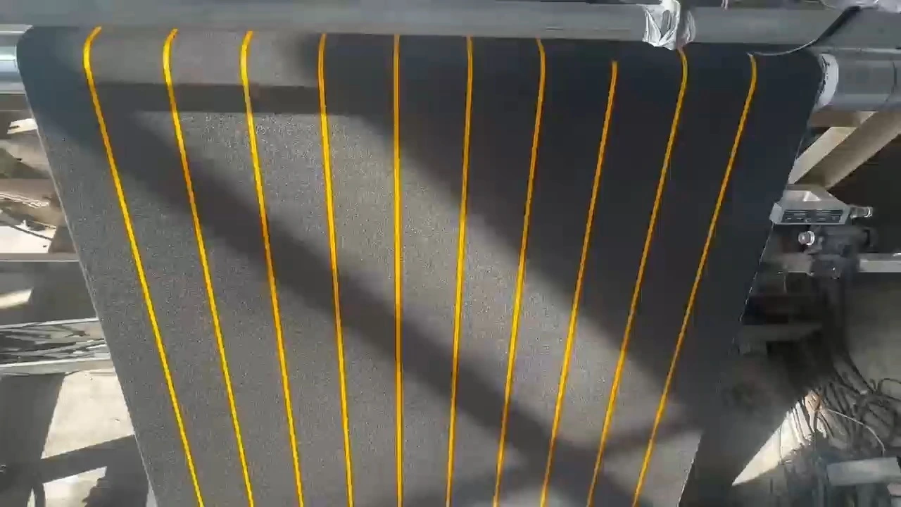 شريط Jerrytape عاكس مضاد للانزلاق للسلالم الداخلية & شريط جر لاصق قوي للدرج الخارجي 1