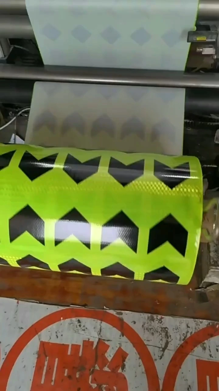 Kamyon çarpışma önleme ve yön kılavuzu işareti olarak kullanılan ok yansıtıcı filmli Jerrytape Honeycomb yansıtıcı bant 1