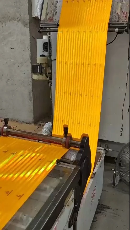 Jerrytape ECE-104R Reflective Tape -liikenteen varoituselokuva kuorma- ja perävaunun turvallisuustarroista 1