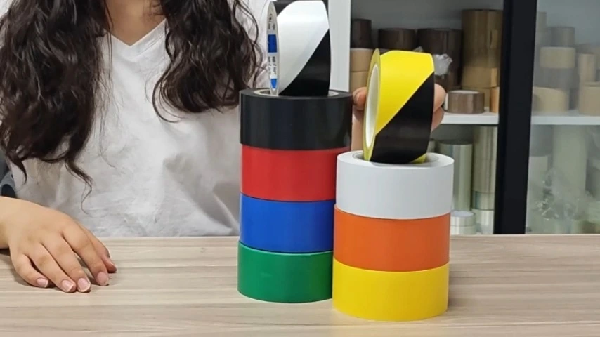 Jerrytape PVC Zemin Su Geçirmez Bant Kendi Kendinden Yapışkan Güvenlik Tabelası Bandı Tehlike Uyarı Yol Mark Bant 1