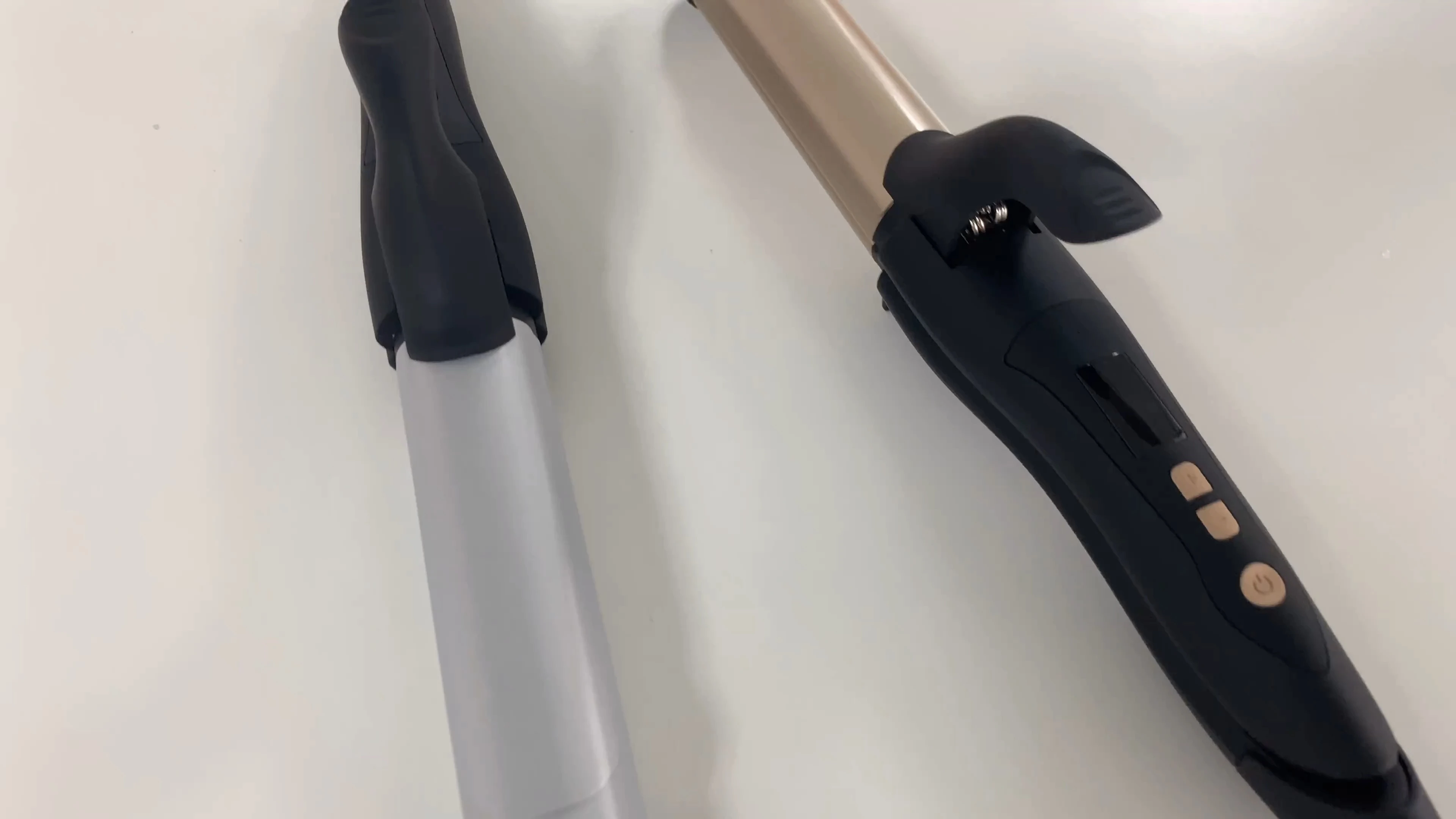 2-in-1 Hair Straightener and Curler PTC Heating 75W Dual Voltage 110-220V BD-002 1