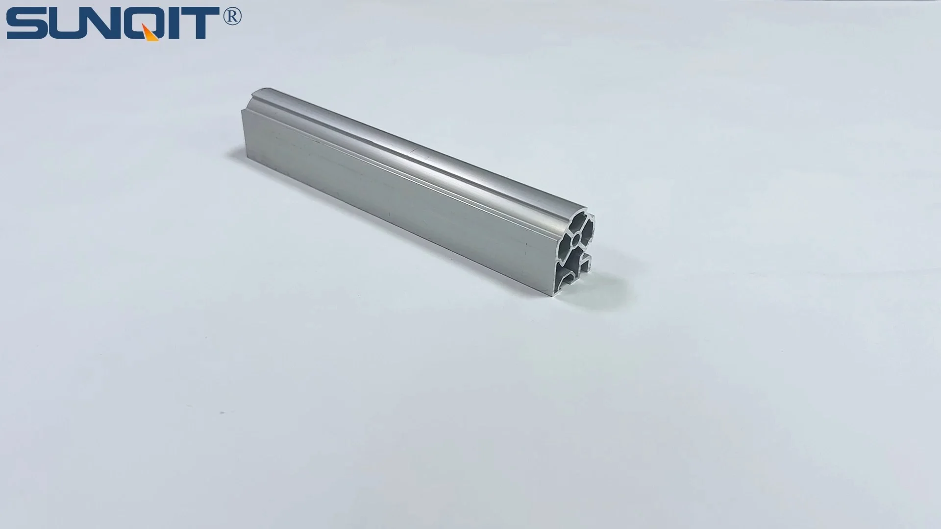 Tubo de aluminio con soporte para bandeja. 1