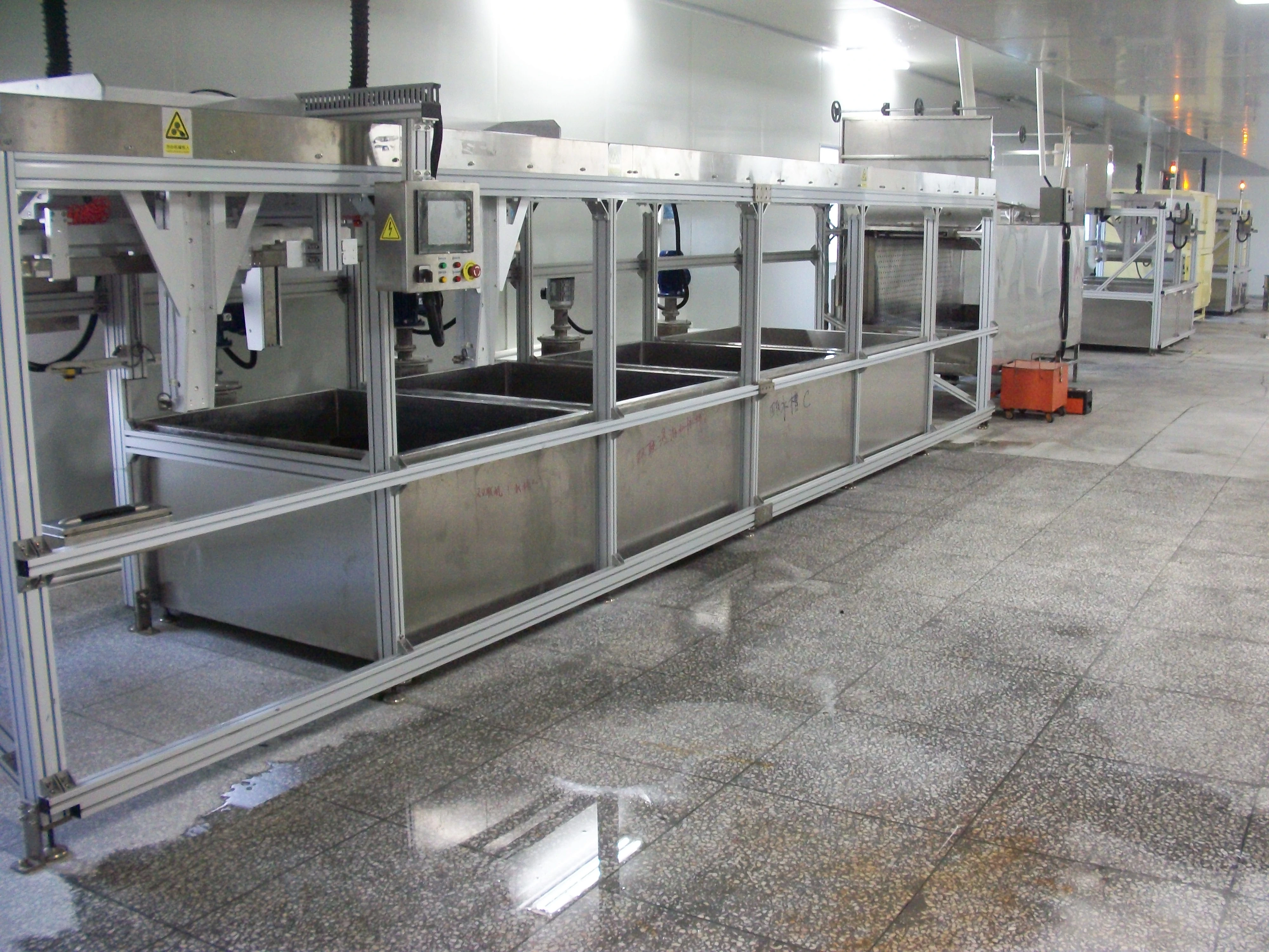 La máquina de inmersión automática de cuatro tanques 1