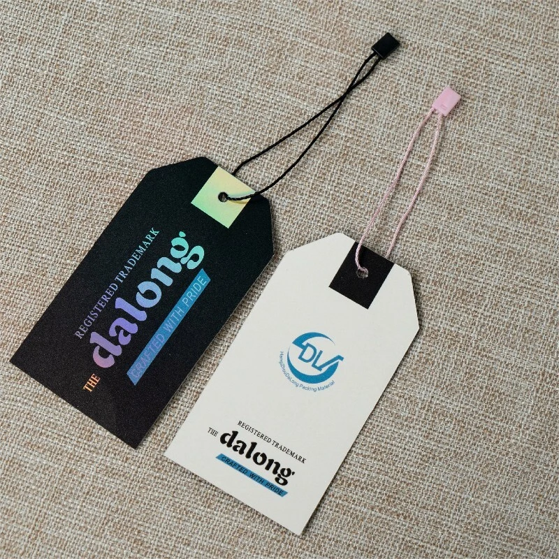 아트 종이 의류 액세서리 의류 라벨 행 태그 매트 엠보싱 로고 제품 행 태그 끈 포함 1
