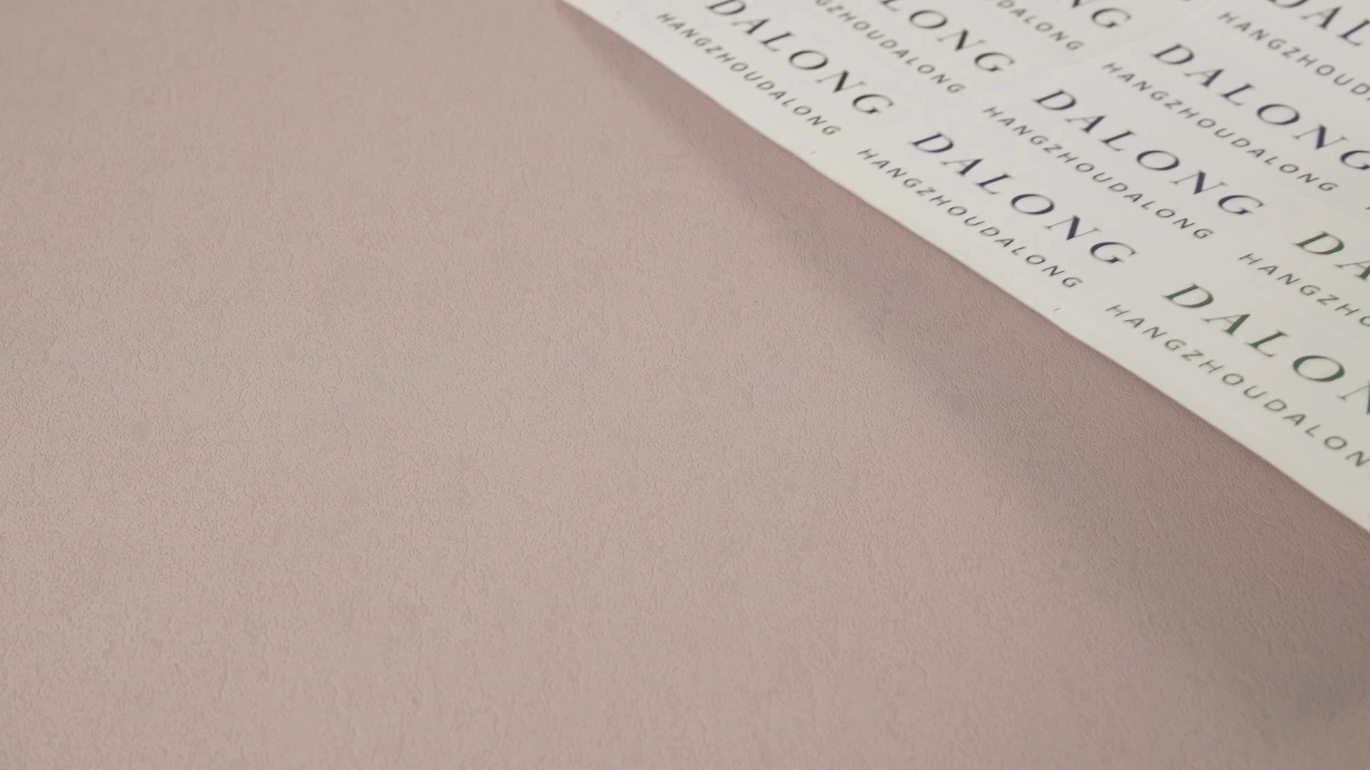 Hot sale custom embossed glossy logo kraft paper print transparent clear small vinyl security vinyl labels paper stickers 1