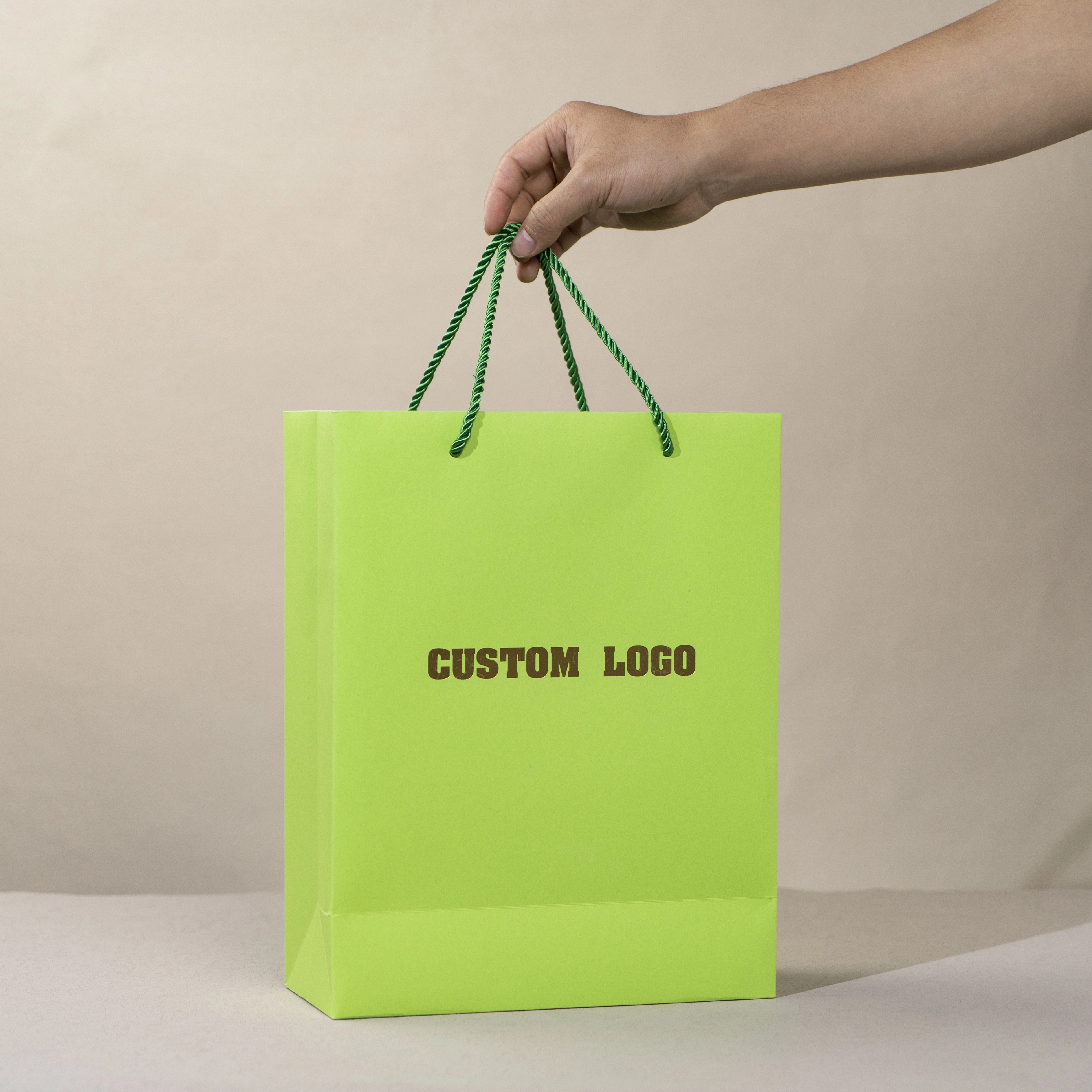 Custom Logo Printed Luxury Gift Paper Bag Jewelry White Cardboard Shopping packaging waterproof Paper Bags For Clothing Shoes 1