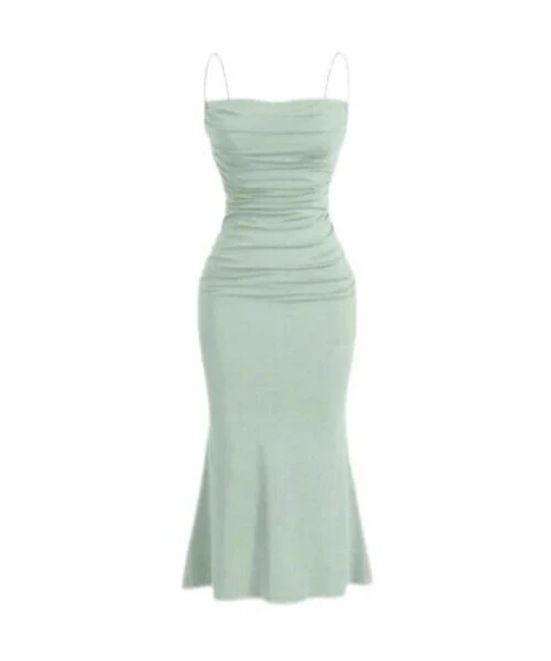 Vestido ajustado verde claro ajustado para eventos profesionales 1