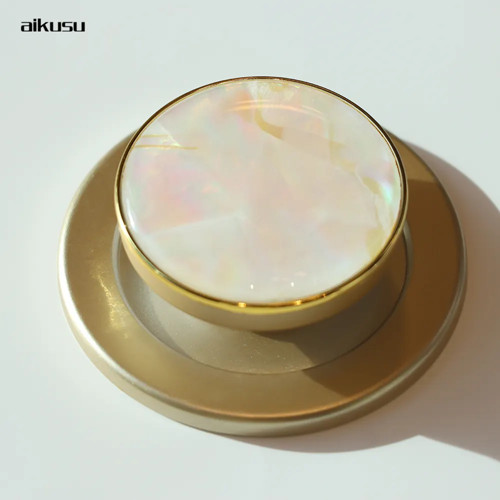 High-Quality Mirror Phone Case | Aikusu 4