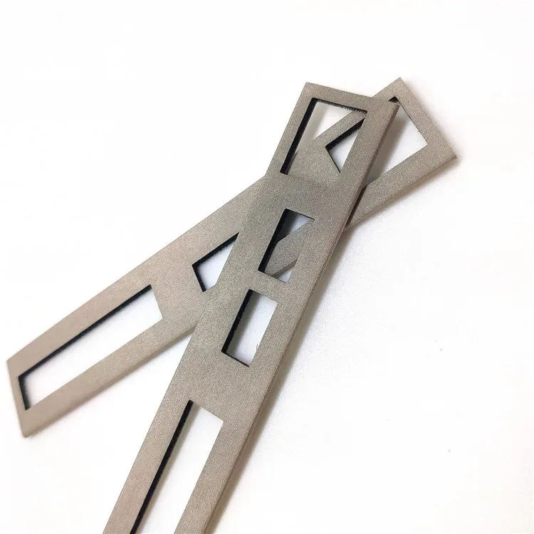 Hersteller liefert Großhandelspreis Emi Shielding High Density Electricity Conductive Foam 1