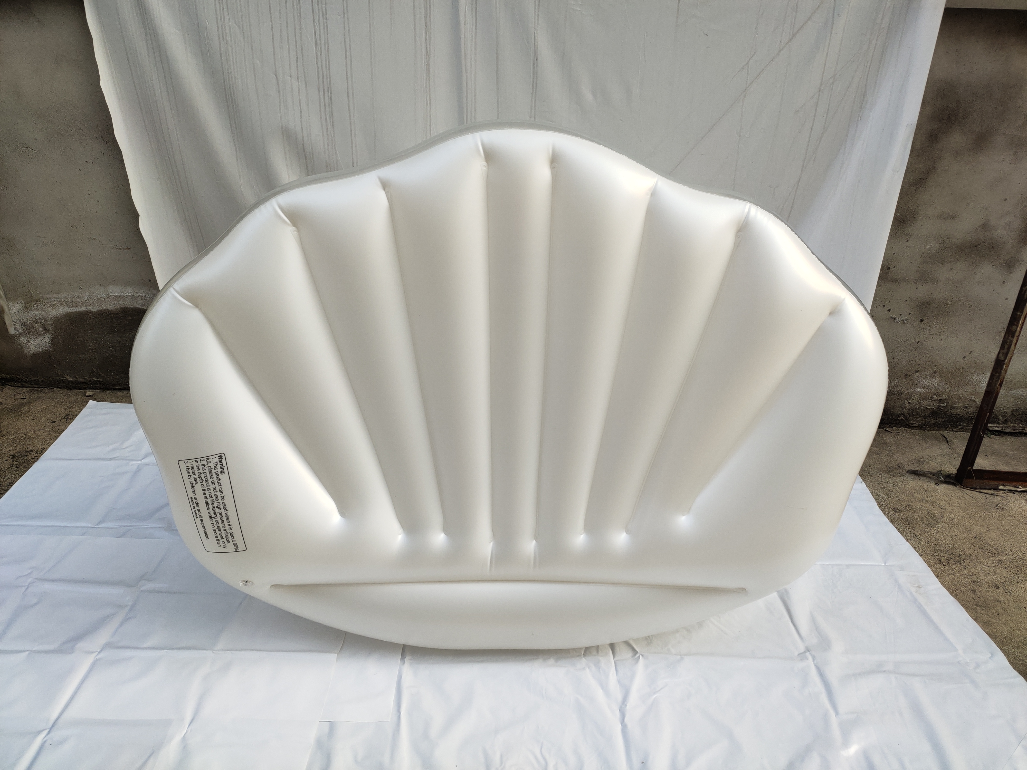 OEM Summer Pool Toys Inflatable shell Float with Ball Air Bed 2