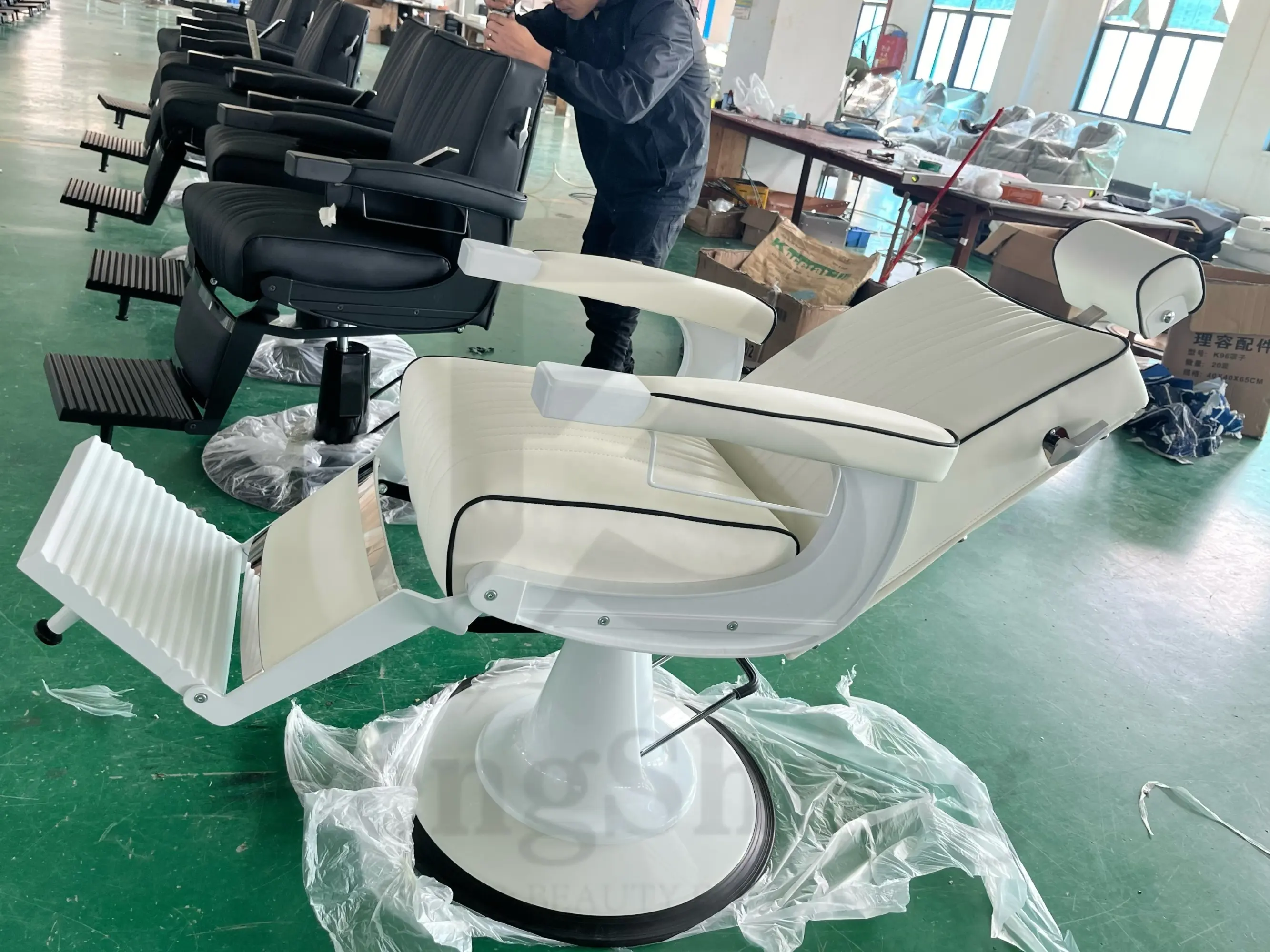High End Beauty Supply Equipment Furniture Modern design for Business 7