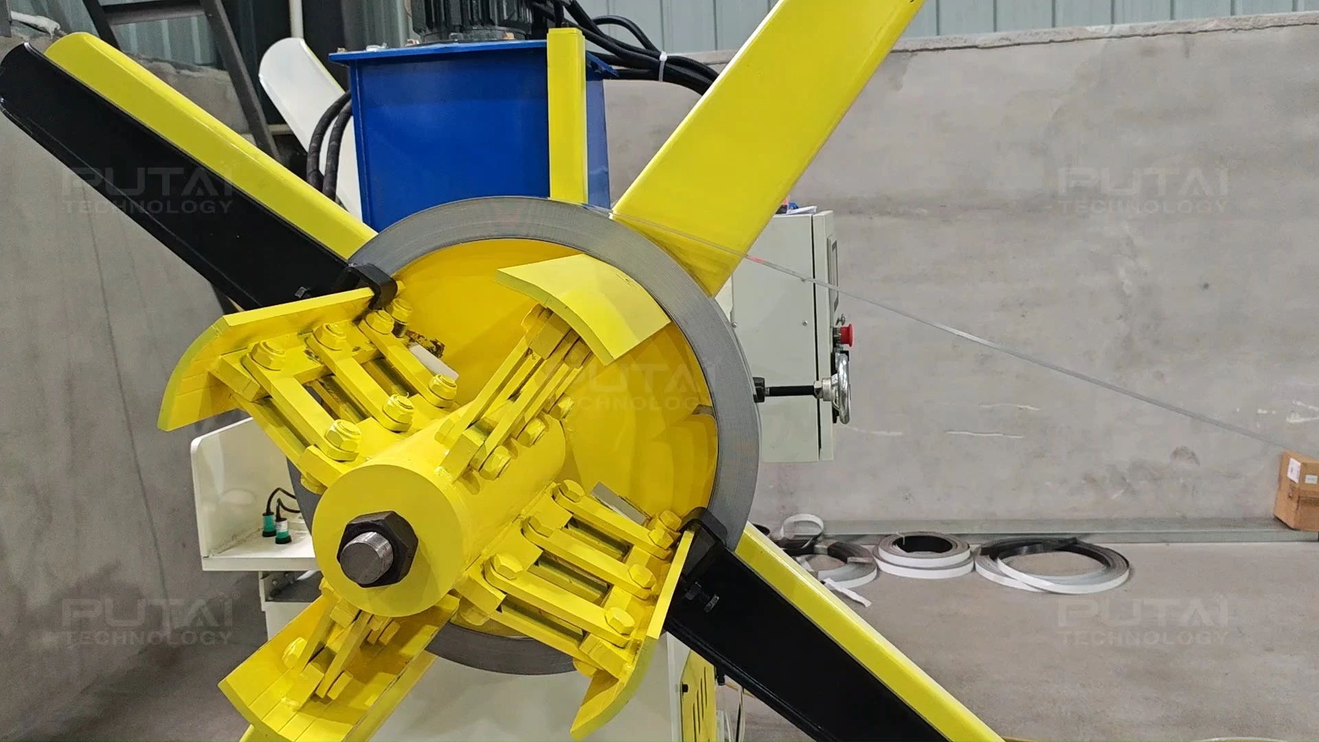 Machine de formage automatique à grande vitesse pour rails DIN métalliques profilés en C | PUTAI 1