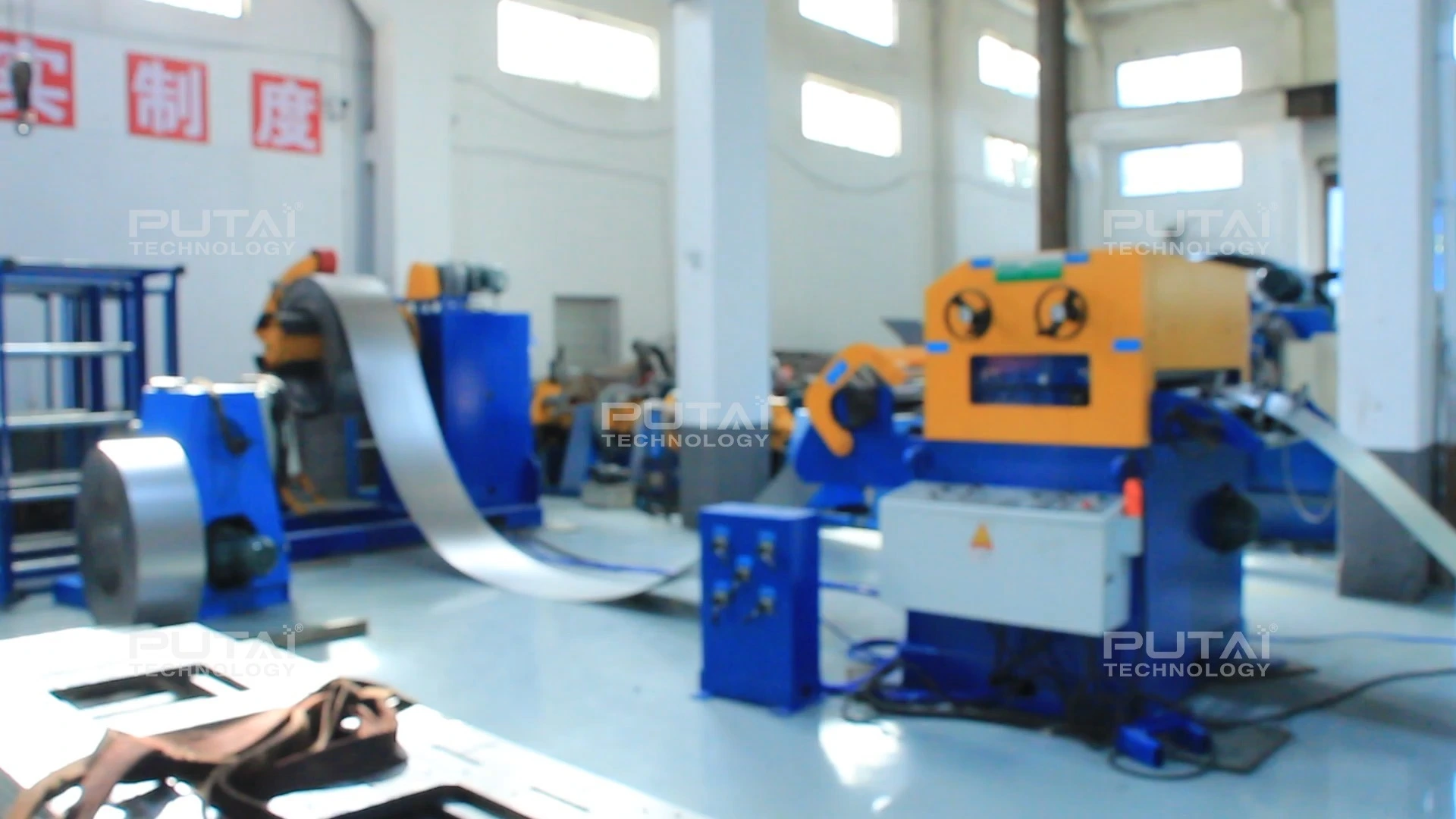 Putai High Quality Perforated Cable Tray Manufacturing Roll Forming Machine Line 1