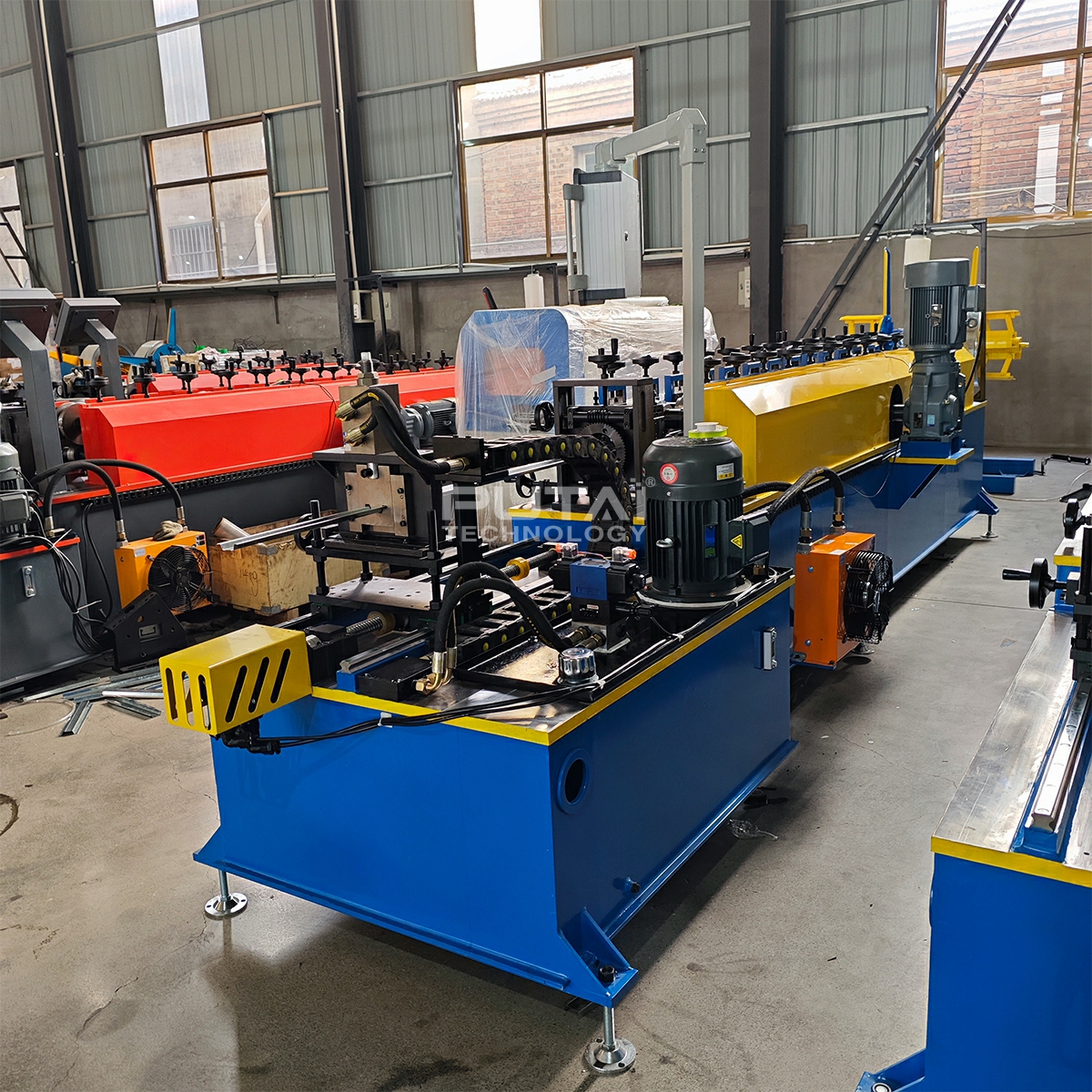 Putai Automatic Drywall Partition Top Hat Shape Making Furring Channel Profile Roll Forming Machine 10