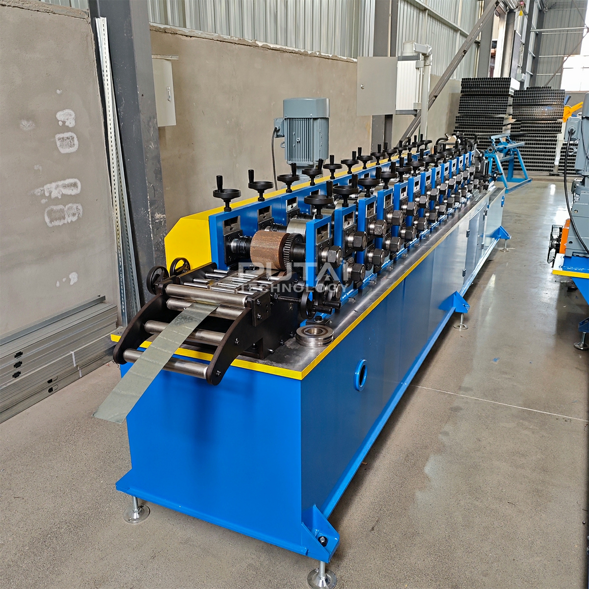 Putai Automatic Drywall Partition Top Hat Shape Making Furring Channel Profile Roll Forming Machine 6