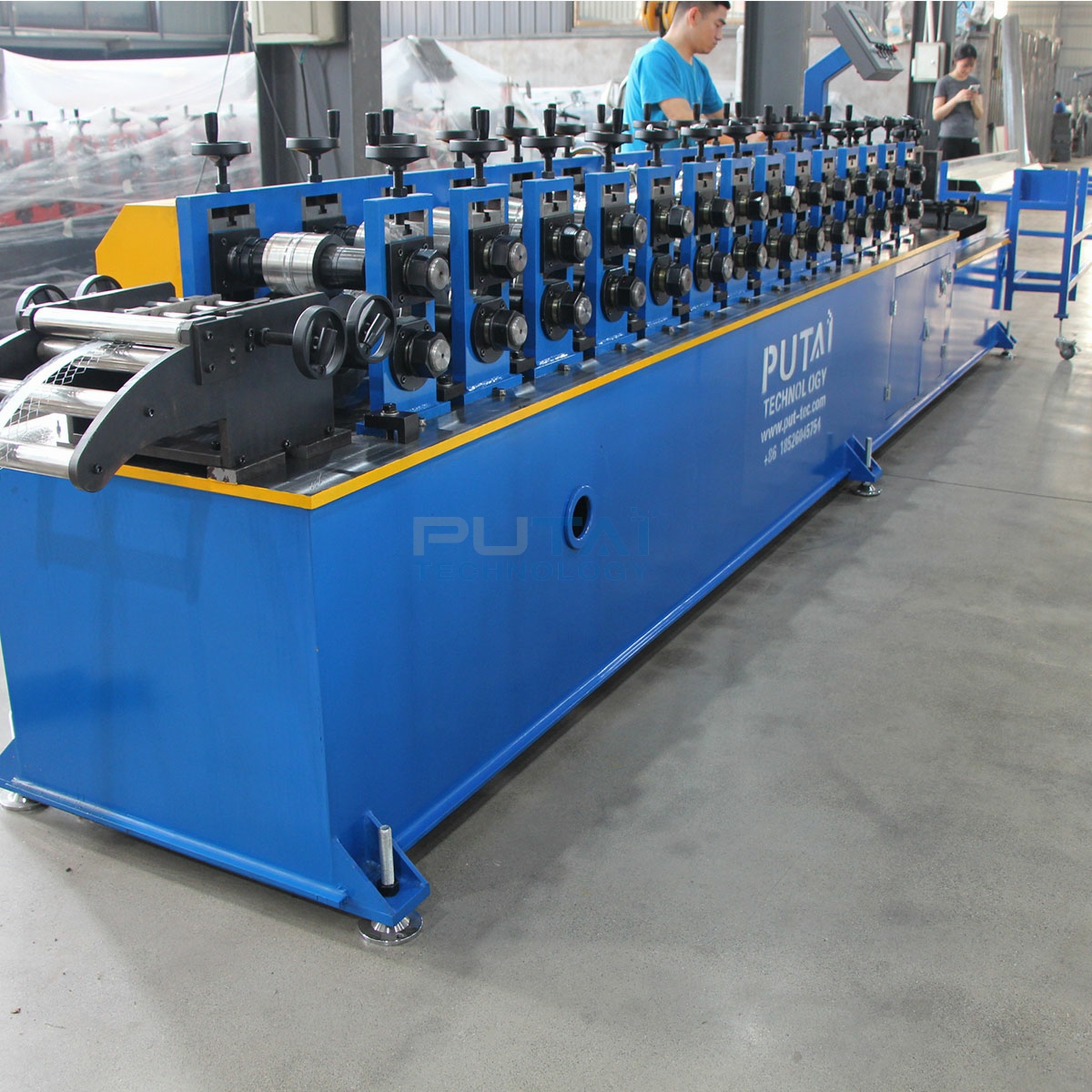 Máquina formadora de perfiles angulares para malla Putai | Línea automática de formación de perfiles de esquina para malla metálica 4