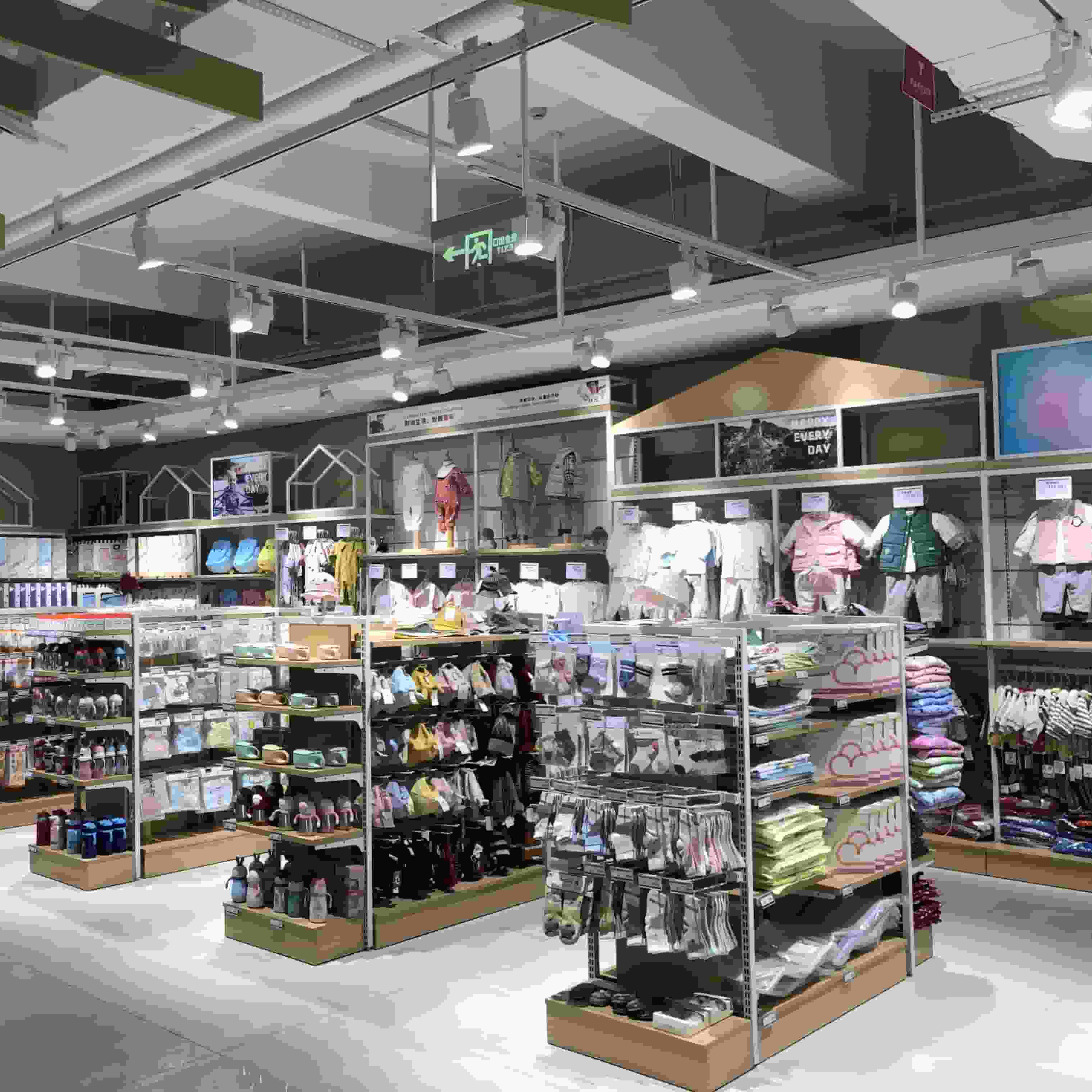 Étagères commerciales de gondole de supermarché pour l'organisation de magasin de détail 5