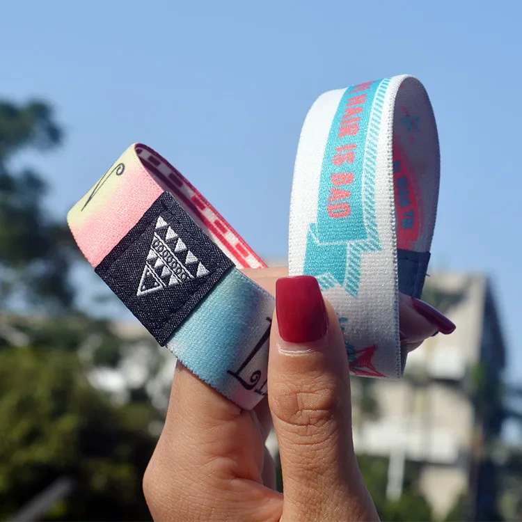 Sublimacijska tkanina svijetlih boja Rastezljiva elastična narukvica Promotivne elastične narukvice od prilagođene tkanine Tkana NFC narukvica 1