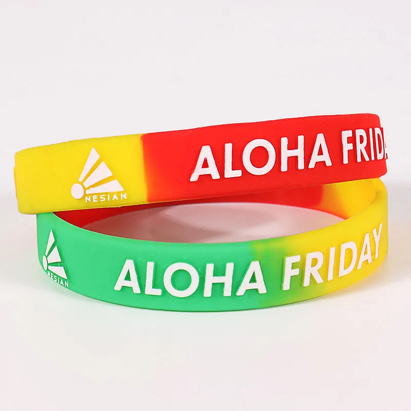 Bracelet en silicone segmenté bicolore en deux couleurs avec logo de couleur contrastée 1