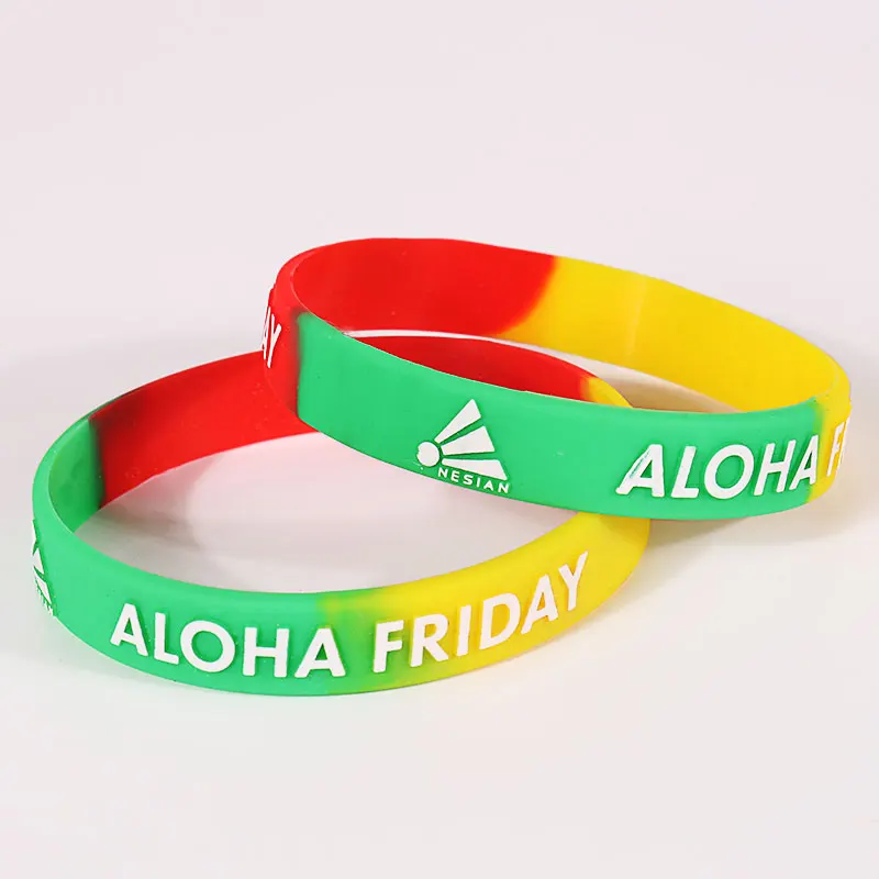 Bracelet en silicone segmenté bicolore en deux couleurs avec logo de couleur contrastée 3