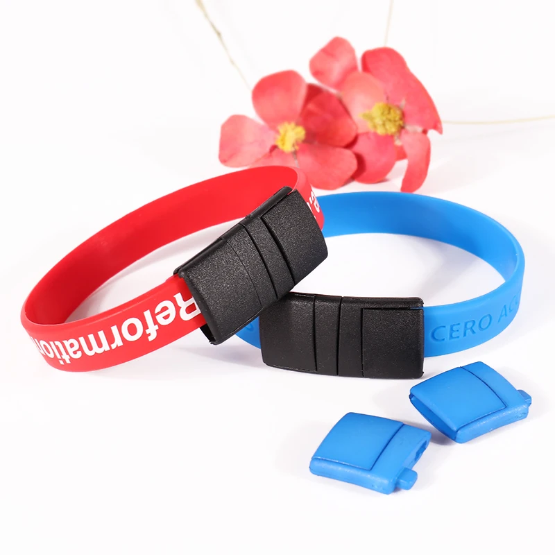 Holywish Verstelbare siliconen polsband Blauwe blanco effen kleur ingeslagen logo Gemakkelijke rubberen polsband met snelsluiting - Verstelbare siliconen polsband met ingeslagen logo 7