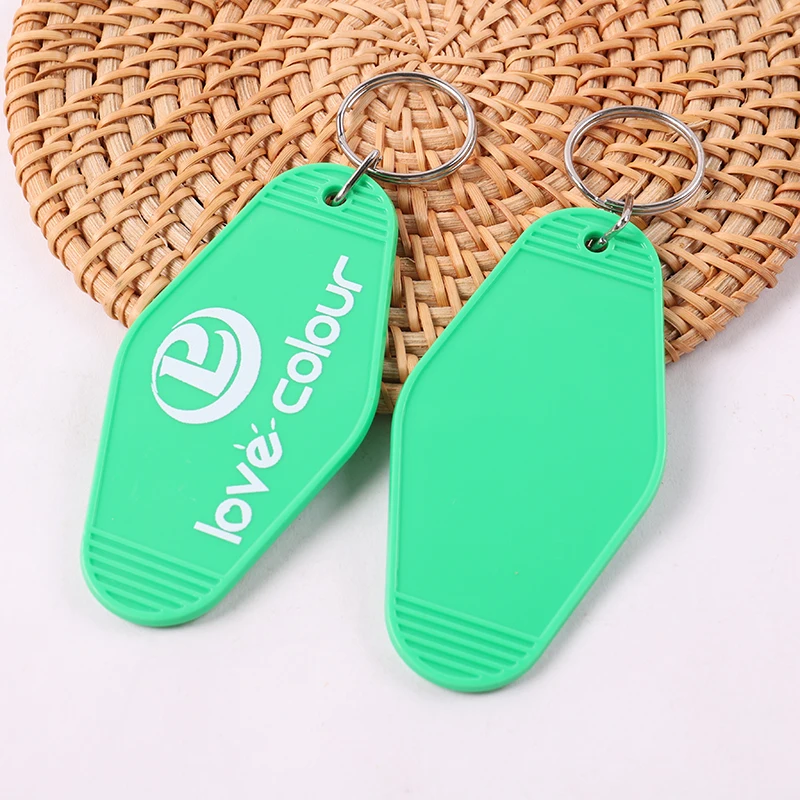 Saincheaptha Checkered Hotel Keychain - Lógó Pearsantaithe Slabhra Eochair Seomra Plaisteacha 3