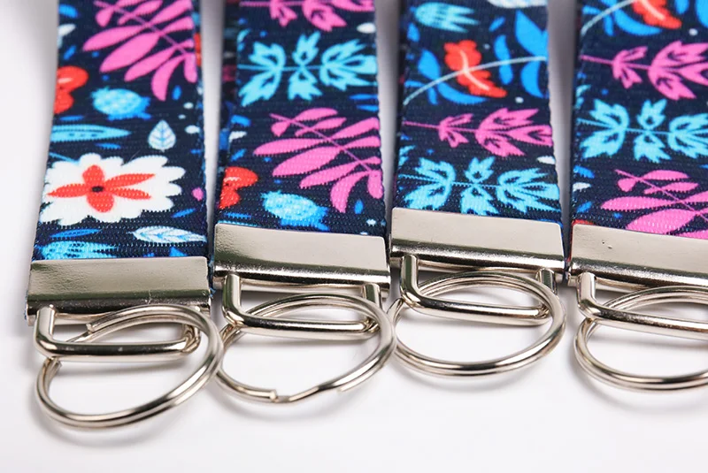 Personalisiertes Blumen-Schlüsselband mit Schlüsselanhängerhalter 6