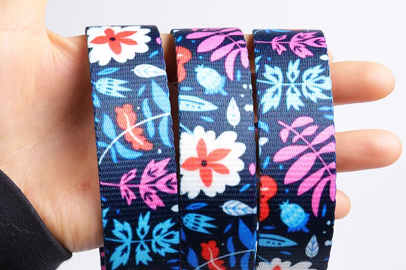 Personalisiertes Blumen-Schlüsselband mit Schlüsselanhängerhalter 5