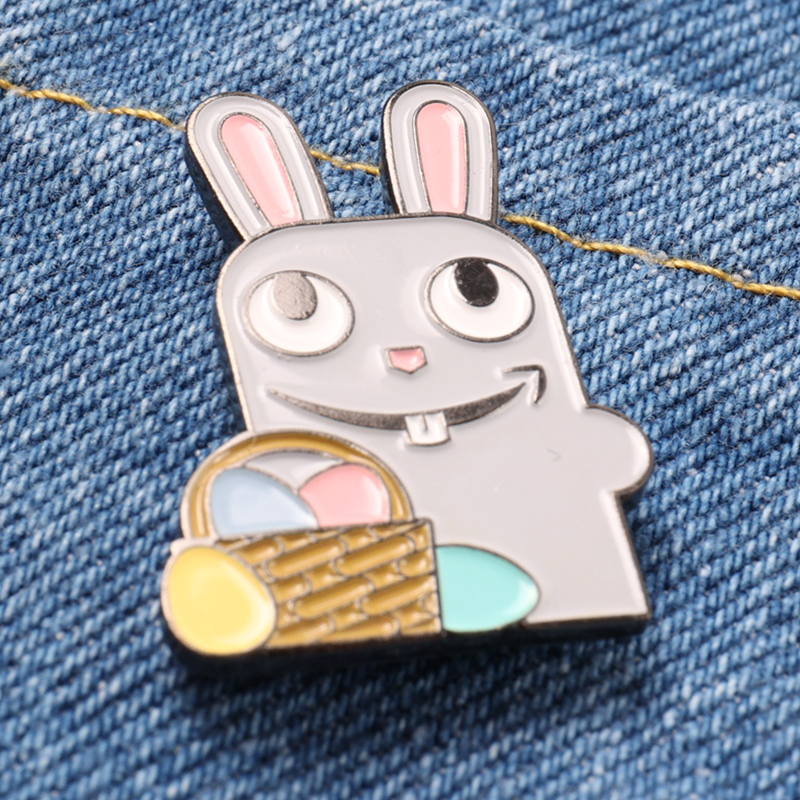 Hard Emalje Pin Custom Myke Lapel Pins Brosjer Søt Suvenir Nøkkelring Nøkkelring Med Custom Logo-1729582569770607 4