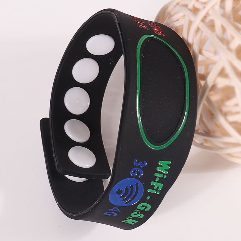 Gelang Silikon Butang Snap Tersuai Dengan Gelang Bola Keranjang Getah Sukan Logo 2