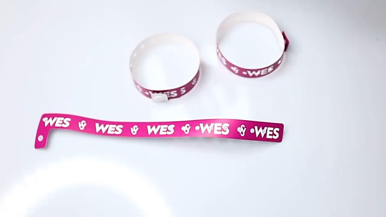 Sekali Guna Gelang Kalis Air Gelang Vinyl PVC Plastik Lembut Tersuai Untuk Kanak-kanak Dewasa 1