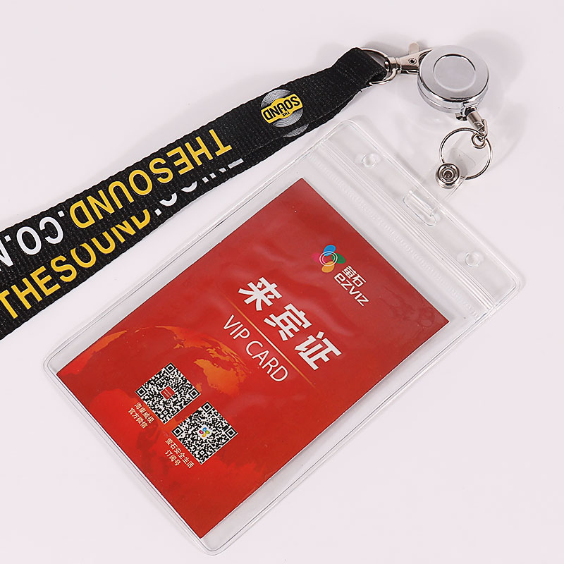 Aangepaste PVC-kaartfabriek uit China Evenementbadges Vip Pass-ID-kaart met sleutelkoord 8