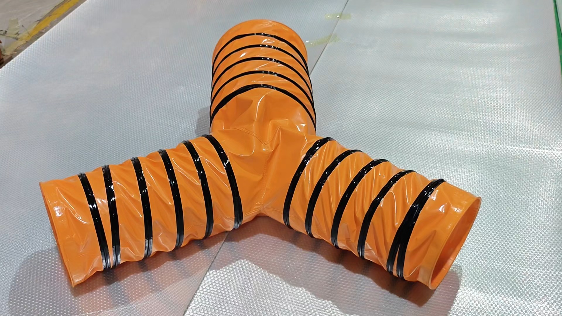 3 way pvc flexible Duct - Efficient Ventilation Solution for Multiple Outlets NUOENWEI 1