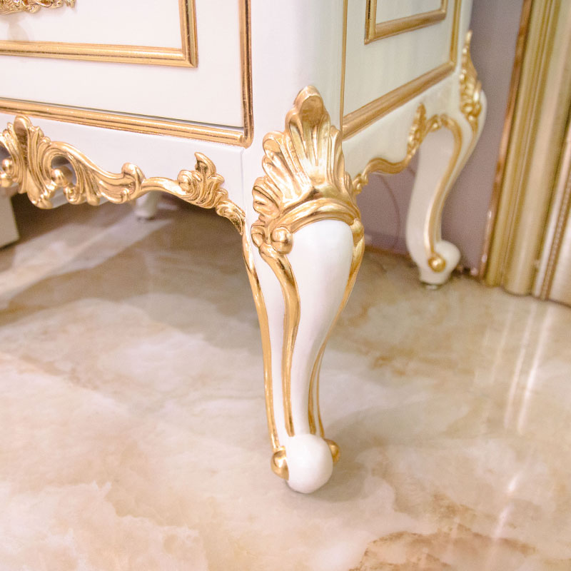 Mobili classici di lusso Italia-James Bond Furniture Comodino classico 5
