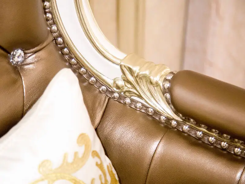 Fornitori di design di sedie semplici in argento James Bond per hotel 5