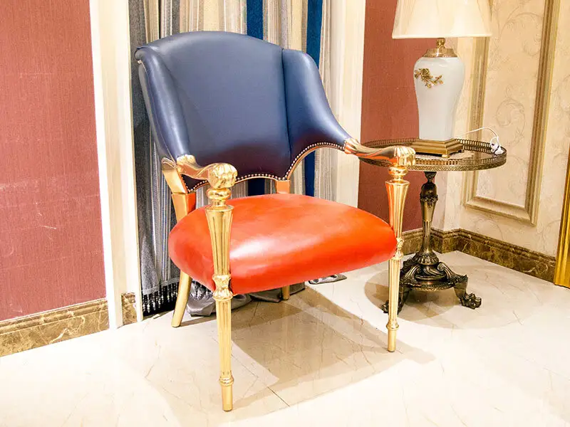El mejor fabricante italiano de muebles clásicos, arte para negocios para iglesia. 3