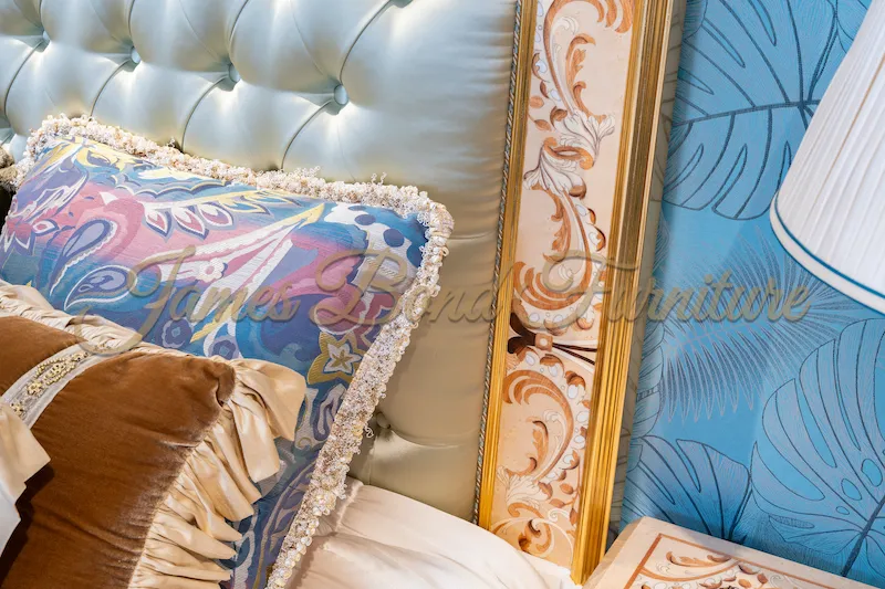 Bed Traditional Manufacturer 4