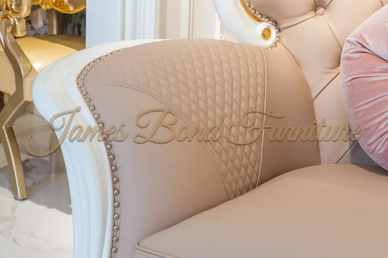James Bond Furniture Royal Chaise Lounge Luxury Classic Furniture James Bond Furniture Classic Chaise LongueManufacturer 5