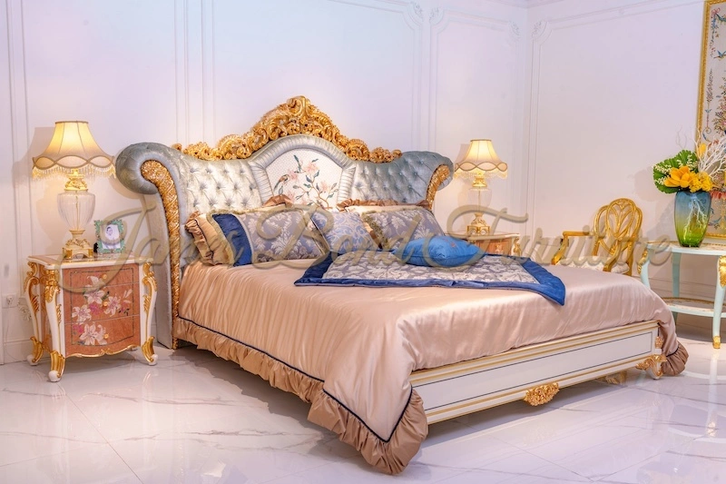 Брэнды італьянскай класічнай мэблі - Мэбля Джэймса Бонда 1