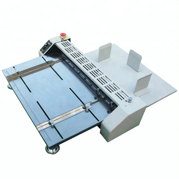 Zomagtc A3 紙電気切断穿孔および紙折り目付け機 1