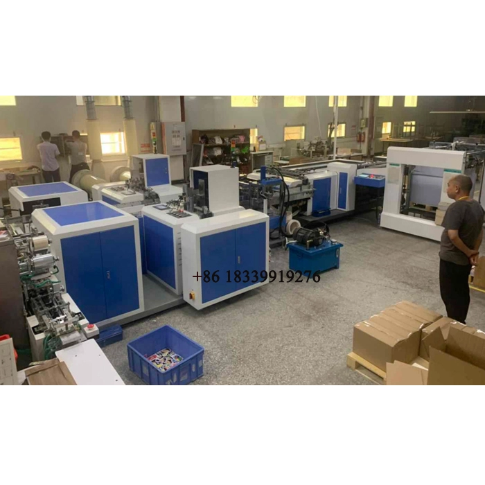 Máquina automática de punzonado de esquinas de corte longitudinal de naipes 1