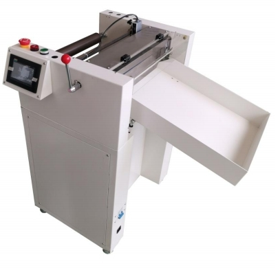 Mesin Pemotong Kertas Label Roll To Sheet Otomatis Akurasi Tinggi 1