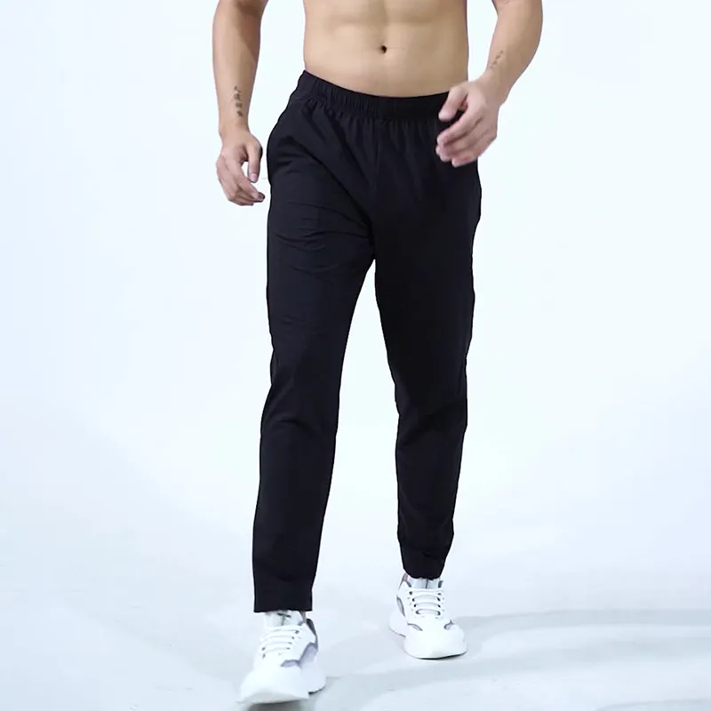 Stylish And Comfortable: The Best Sports T-Shirts For Men 1